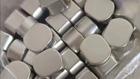 磁鐵兩種材質(zhì)價(jià)格不一樣怎么選擇？「聚盛磁鐵」