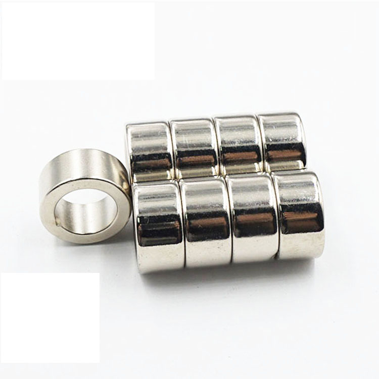 釹鐵硼強(qiáng)磁鐵廠家